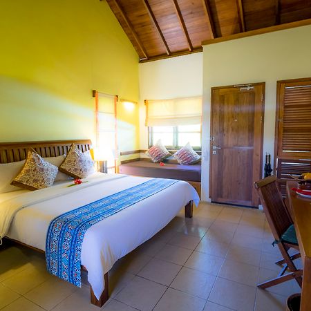 Cocotinos Manado Exterior foto