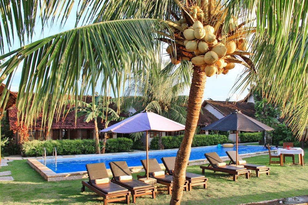 Cocotinos Manado Exterior foto