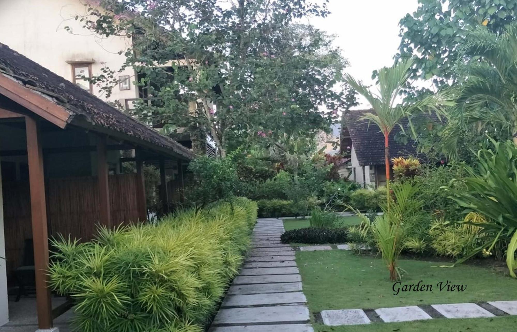 Cocotinos Manado Exterior foto