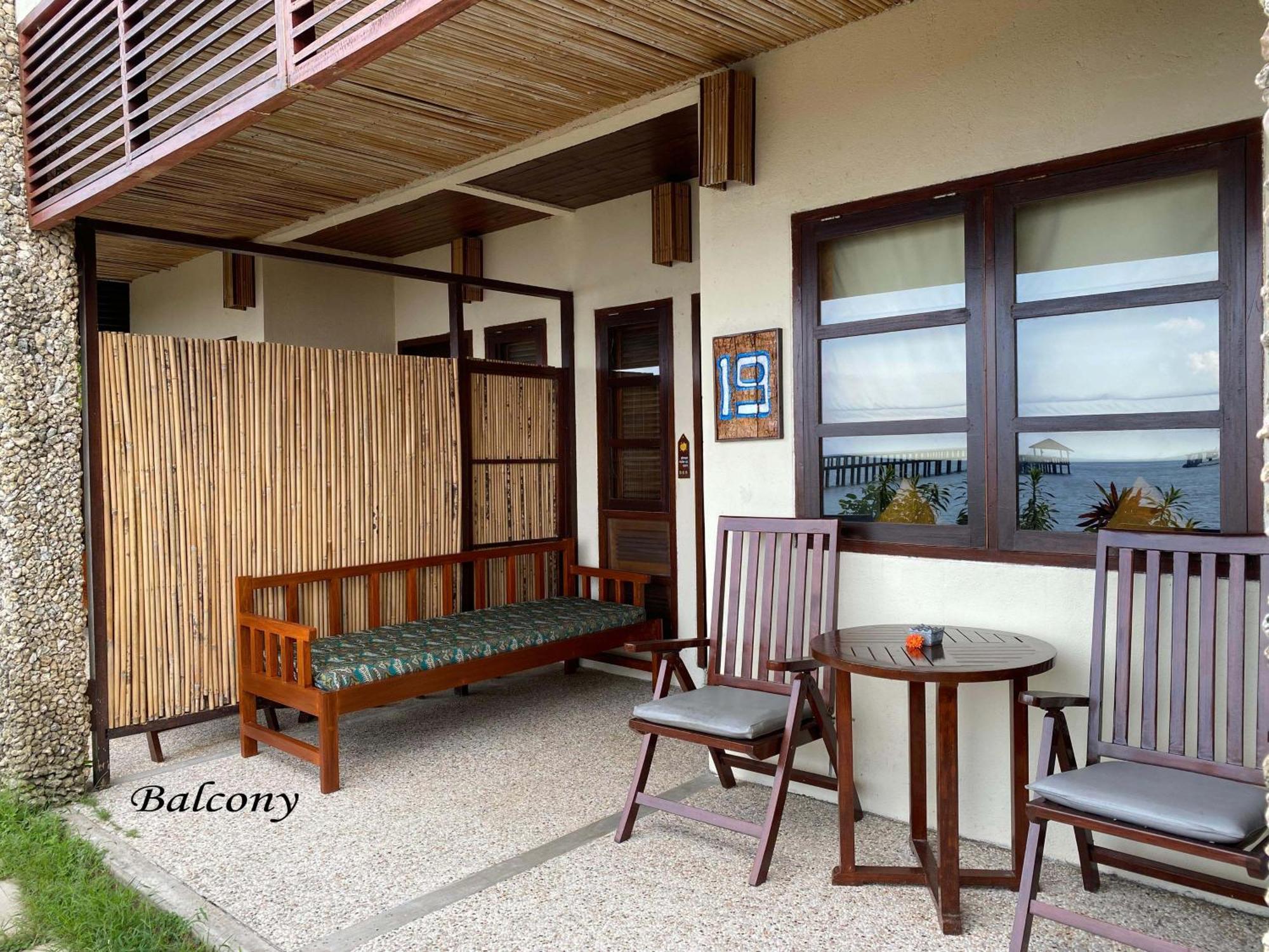 Cocotinos Manado Exterior foto