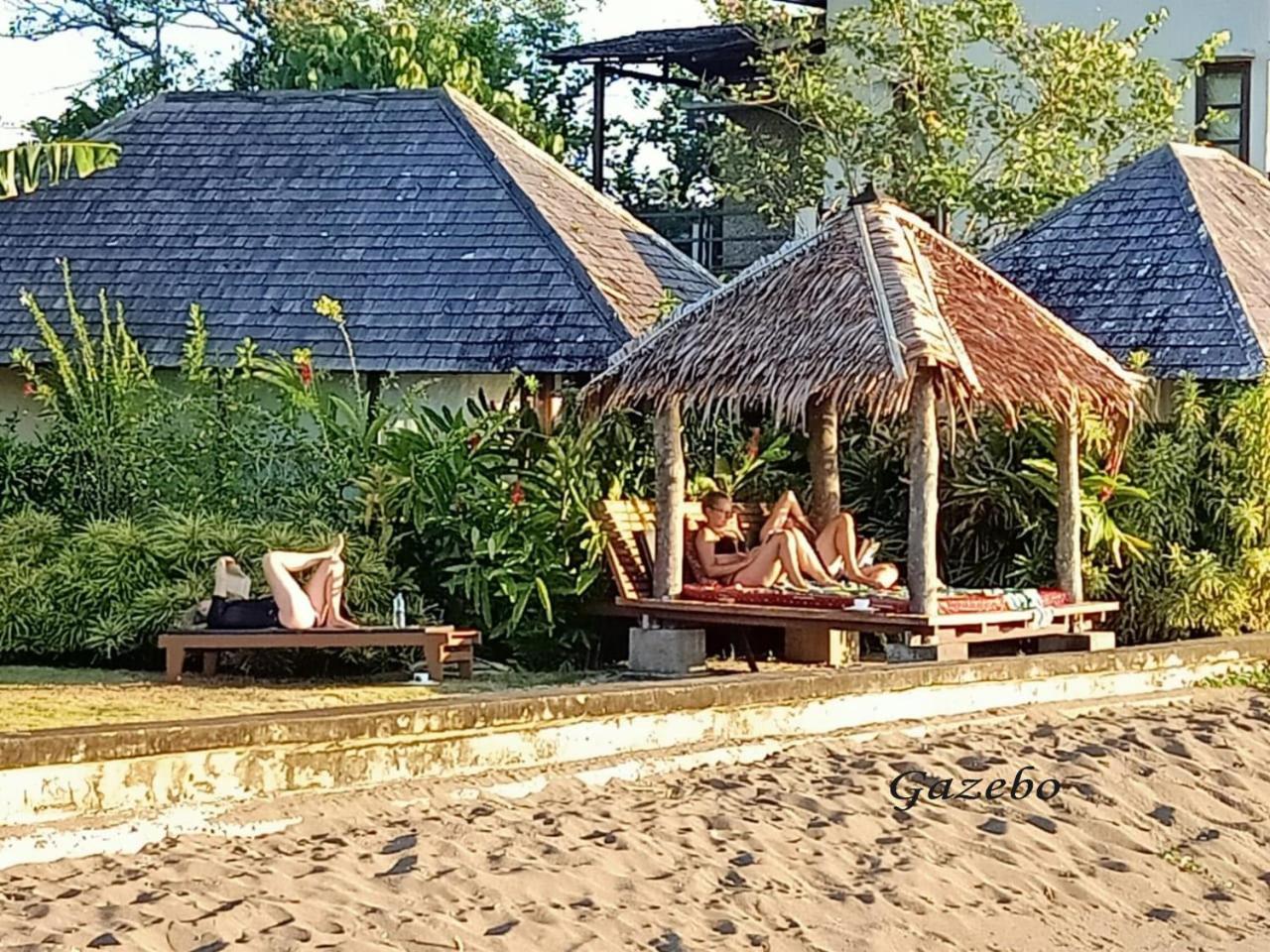 Cocotinos Manado Exterior foto