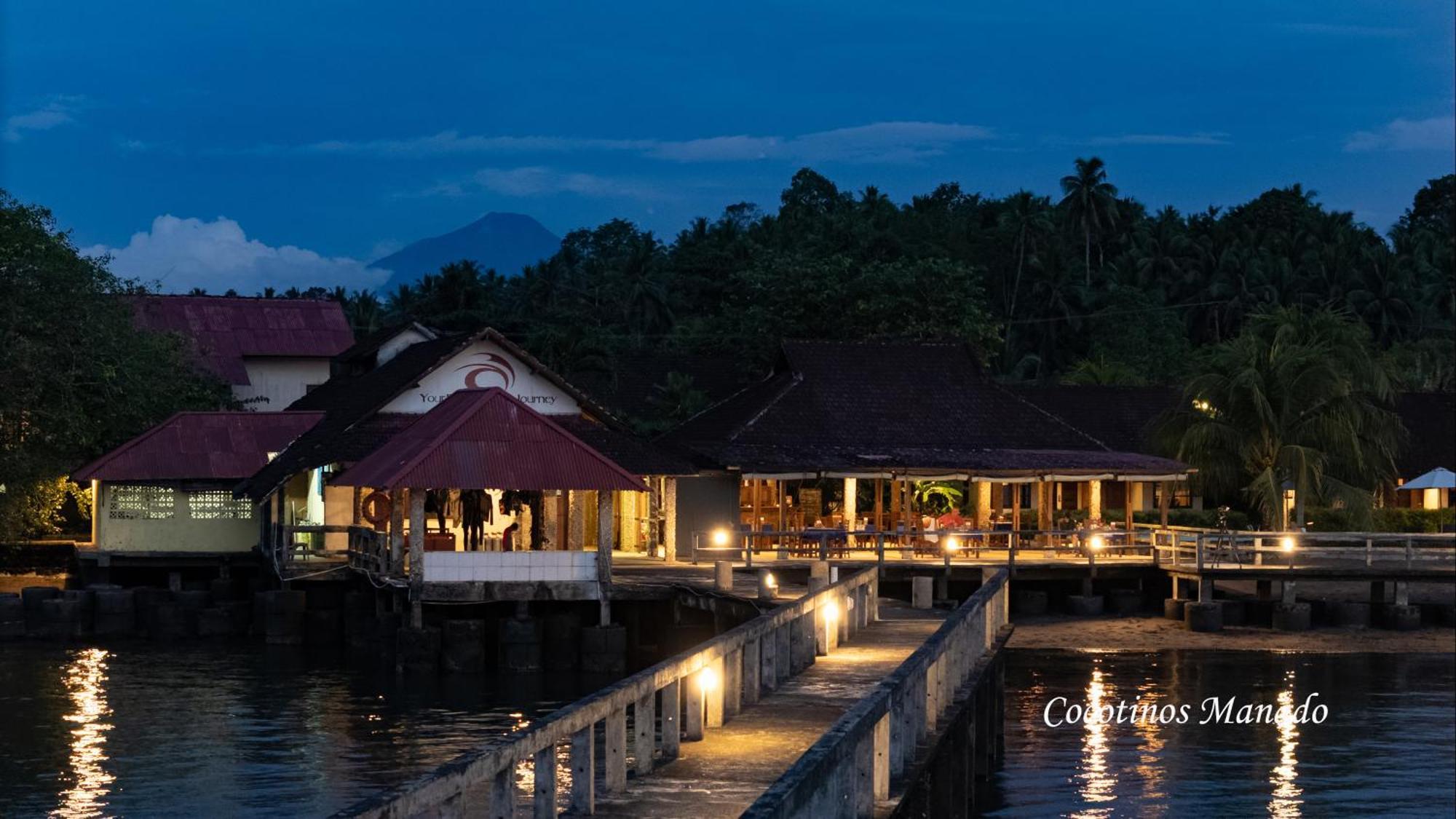 Cocotinos Manado Exterior foto