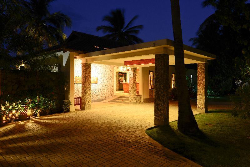 Cocotinos Manado Exterior foto